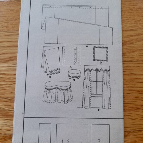 Duvet Pillow Cover Sewing Pattern Curtains Valance Vogue 1646 UNCUT Vintage 90s - Picture 10 of 11